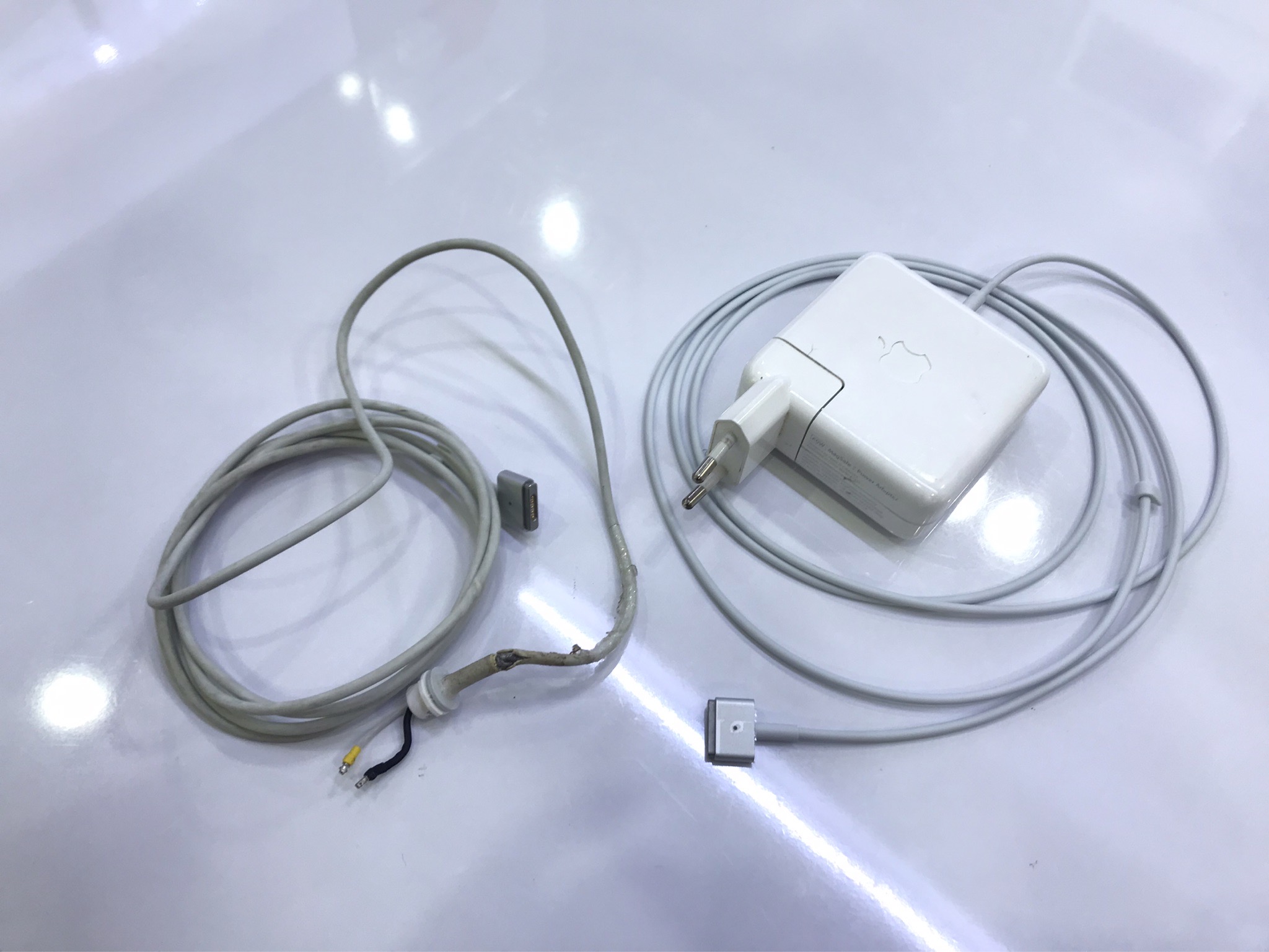 สายชาร์จMacbook ขาด